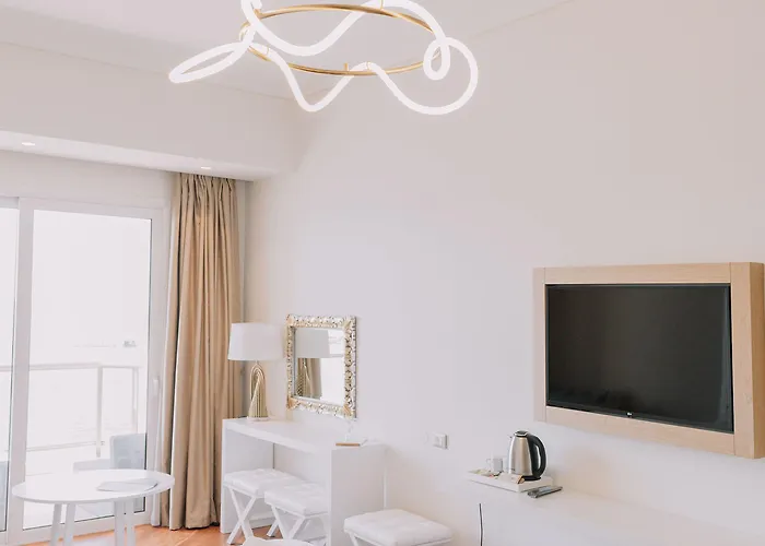 מלון My Way & Events 4*